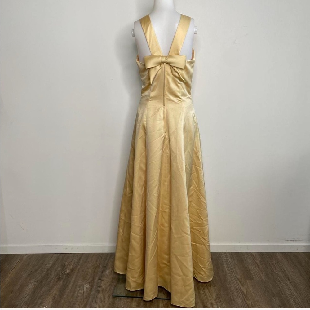 Elegant Vintage Yellow Gold Evening Prom Belle Gown with Bow 90s Dress